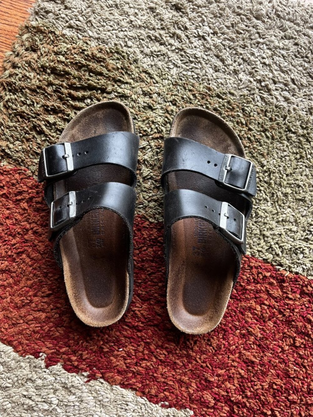 Birkenstock Arizona Sandals (women's size 37) - Picture 3 of 4